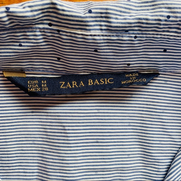 Zara Basic Button-Down - Picture 2 of 3